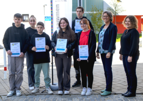 Zeugnisübergabe am FAM-EJF Familienzentrum in Selb im Zuge des Projektes "zusammen digital"